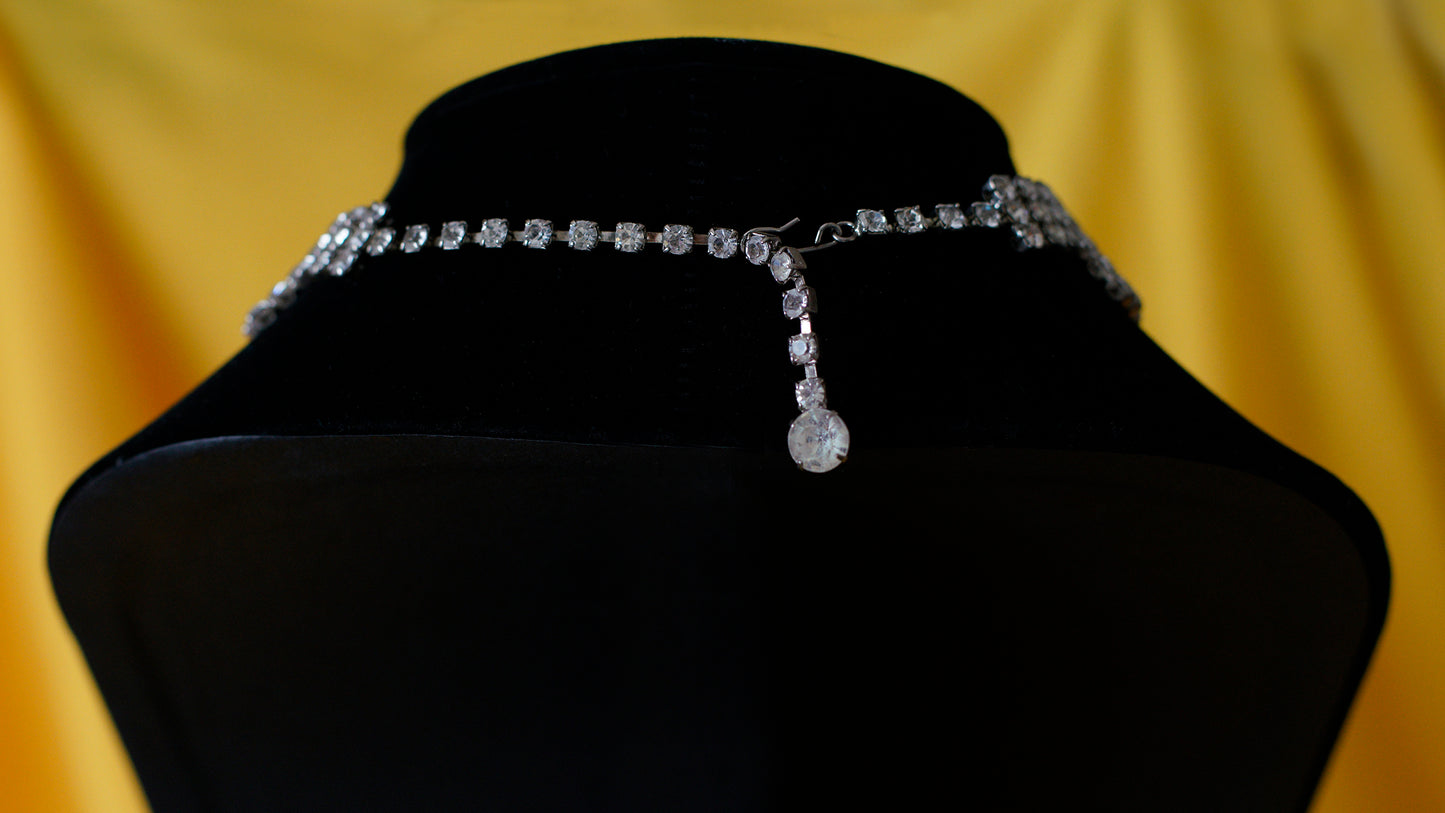 Vintage Rhinestone Teardrop Choker