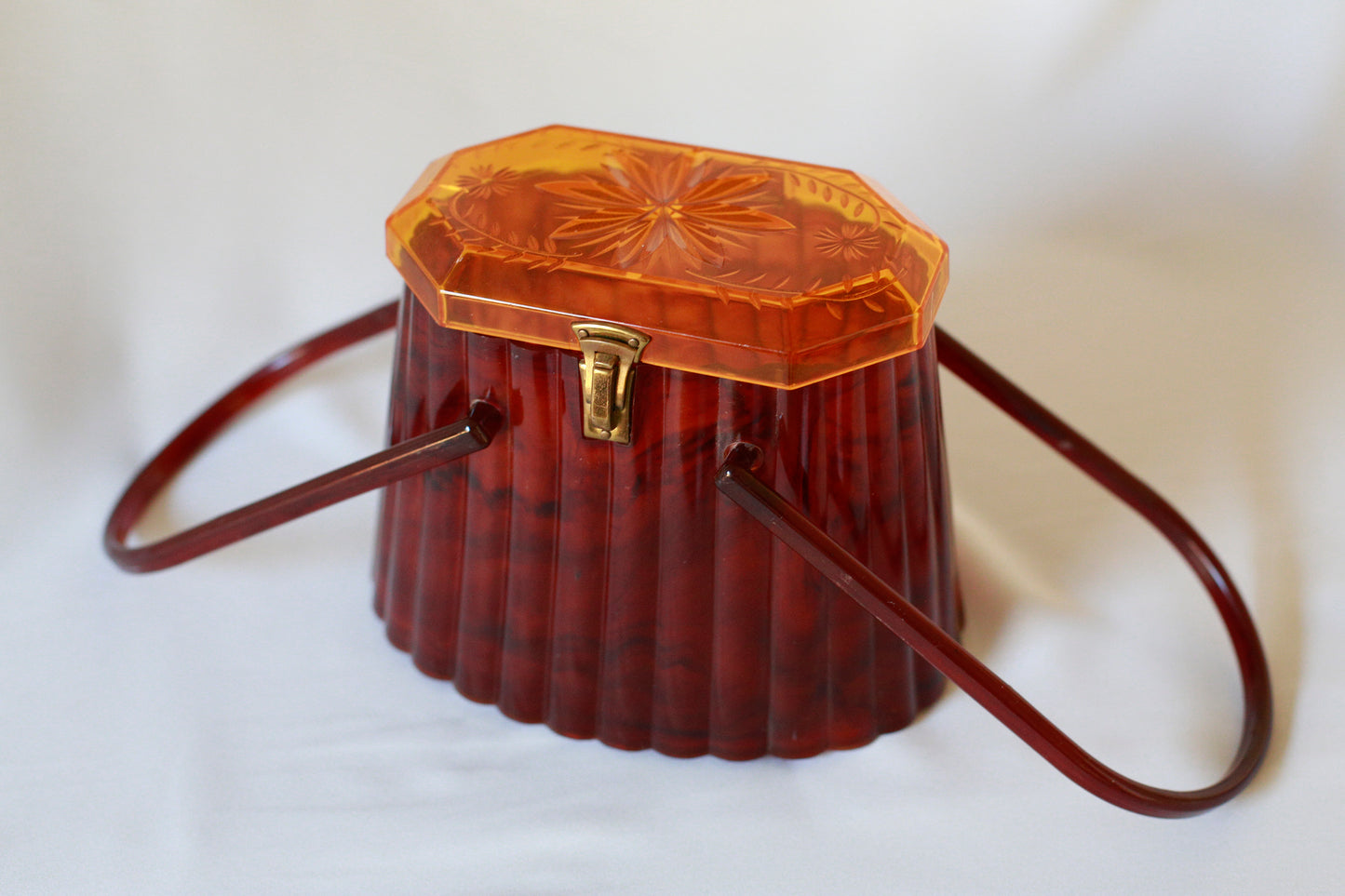 Elsa MFG. CO. 'Lucite' Purse - 1950's