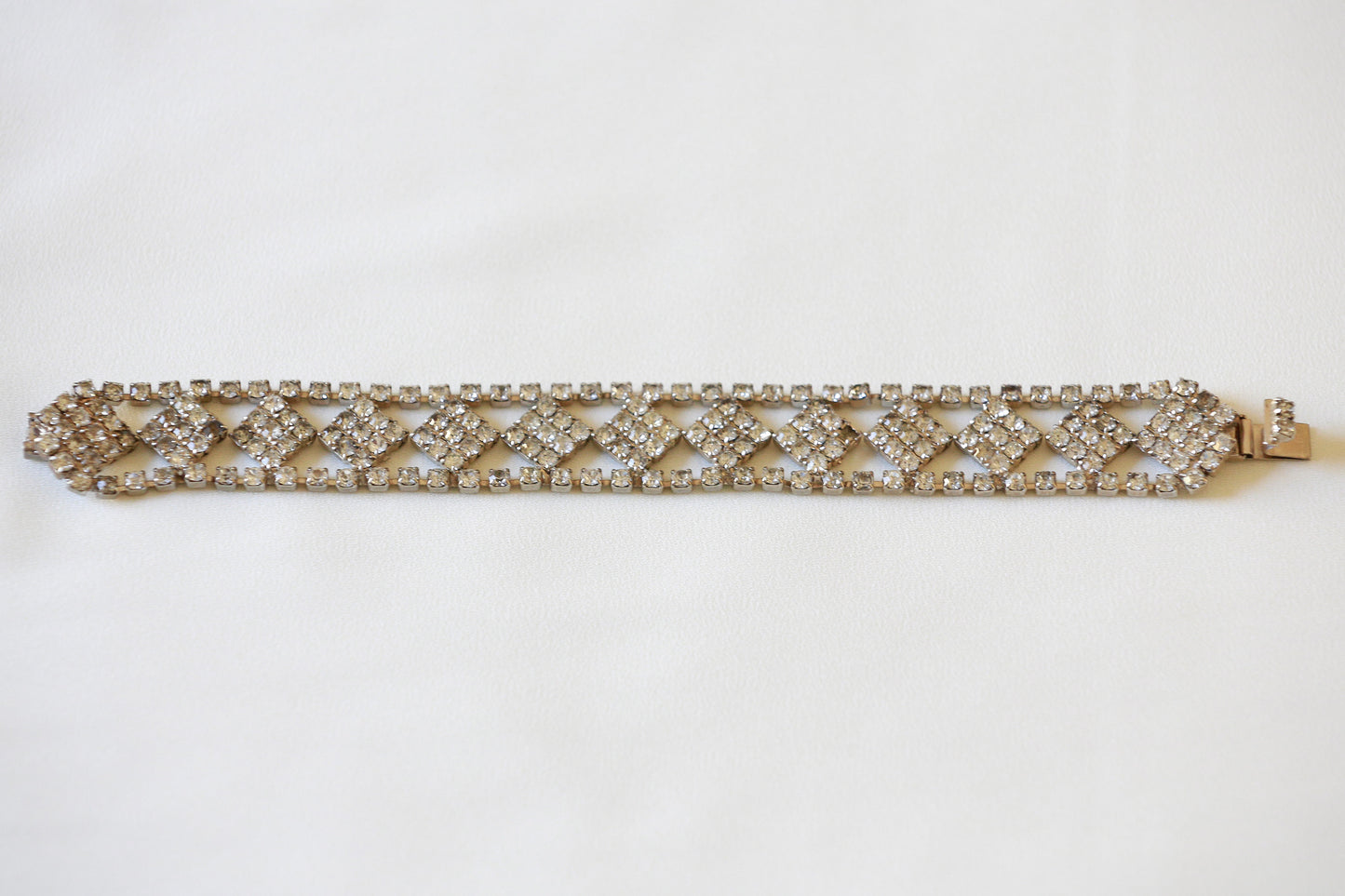 Vintage Rhinestone Diamond-Shaped Bracelet