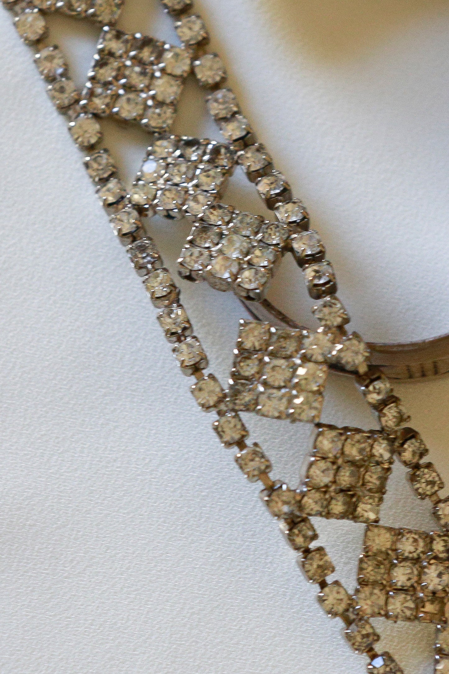 Vintage Rhinestone Diamond-Shaped Bracelet